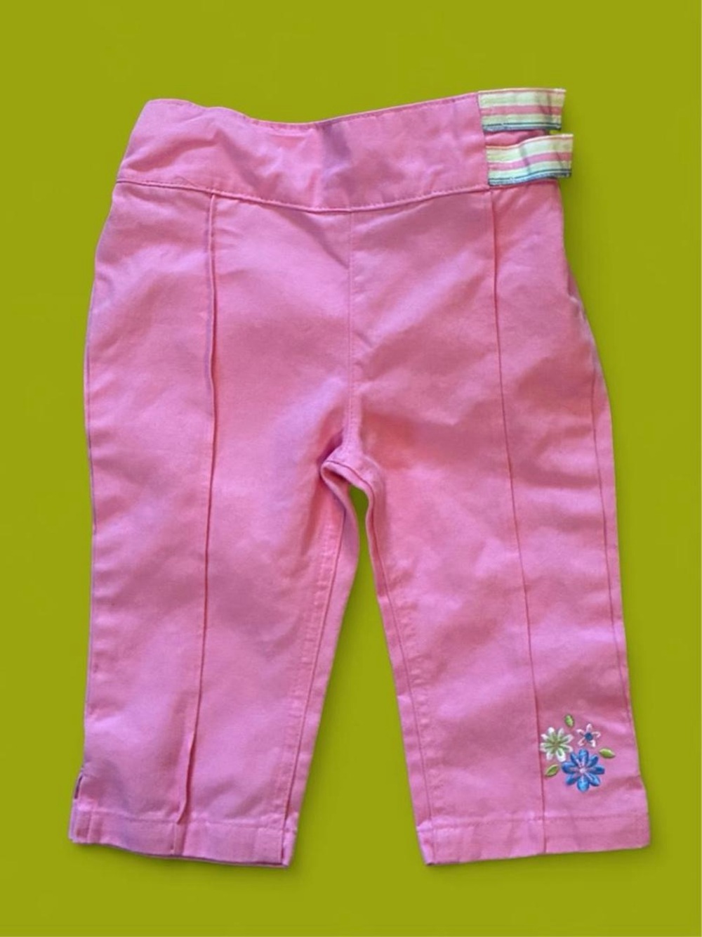 Vintage 90s/Y2K bubble gum pink pants. Disney